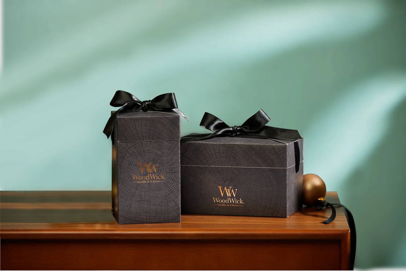WoodWick - Cadeaudoos - Medium Geurkaars