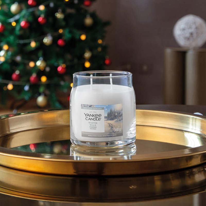 Yankee Candle - Winter Walk - Medium Jar