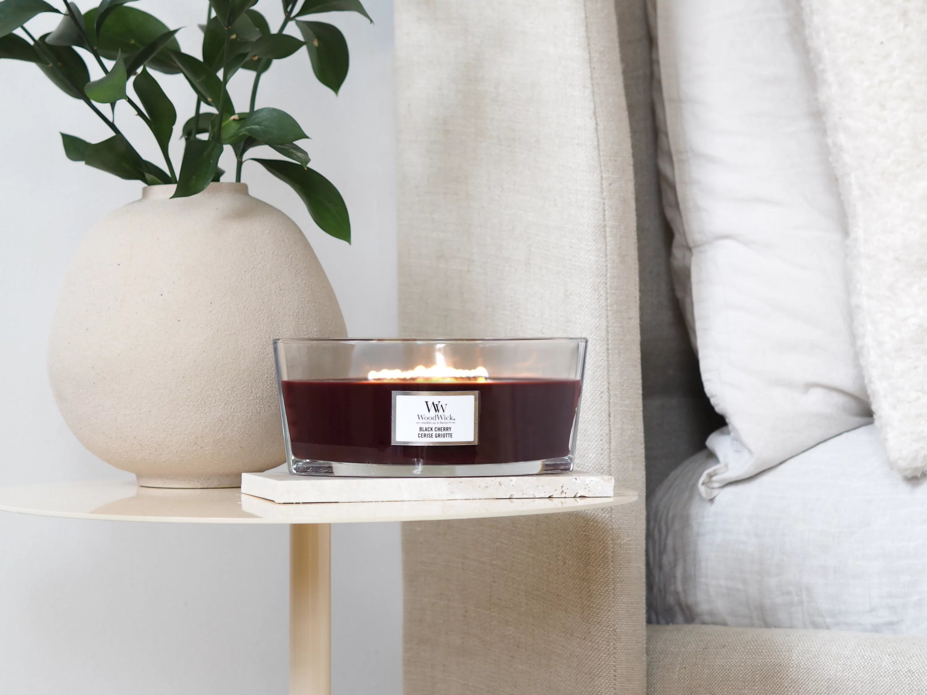 WoodWick - Black Cherry Ellipse Geurkaars