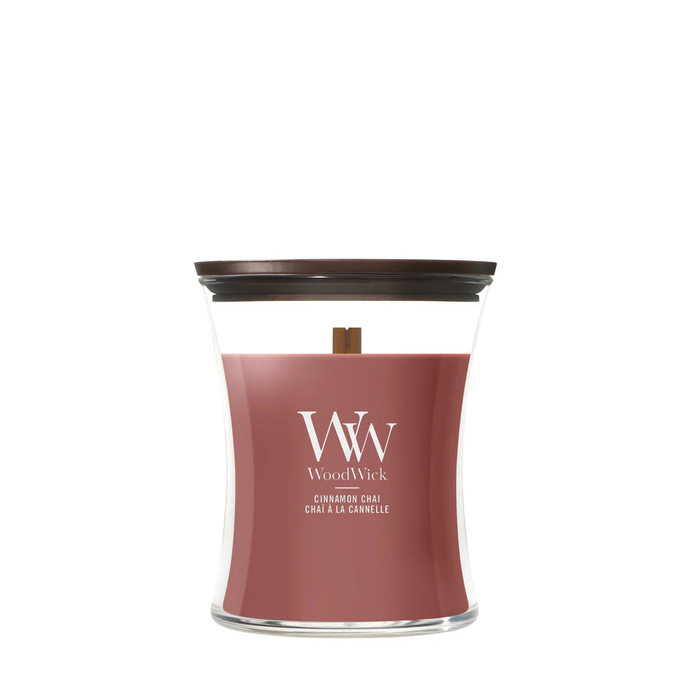 WoodWick - Cinnamon Chai - Bougie parfumée moyenne