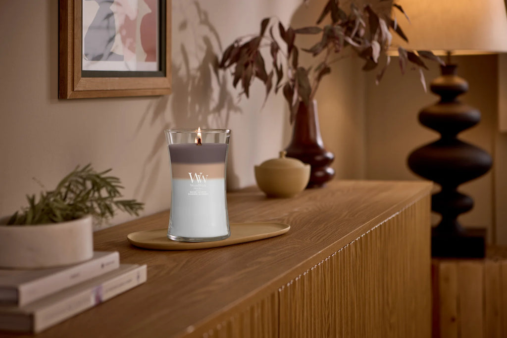 WoodWick - Trilogy Radiant Cashmere - Medium Geurkaars