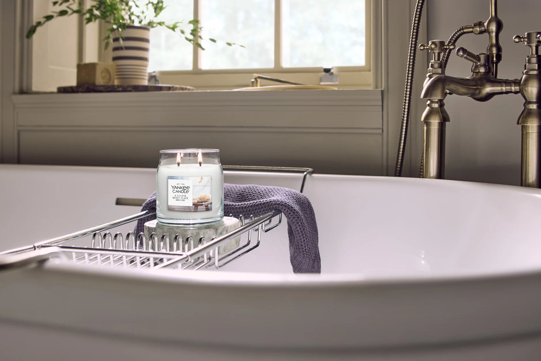 Yankee Candle - A Calm & Quiet Place - Small Jar