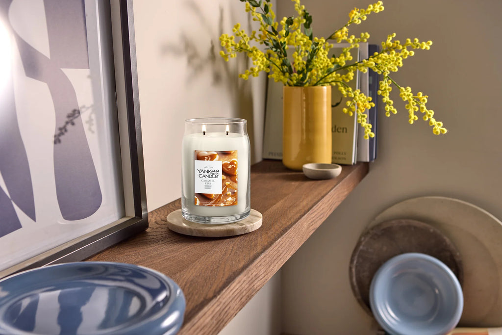 Yankee Candle - Caramel Kiss - Medium Jar