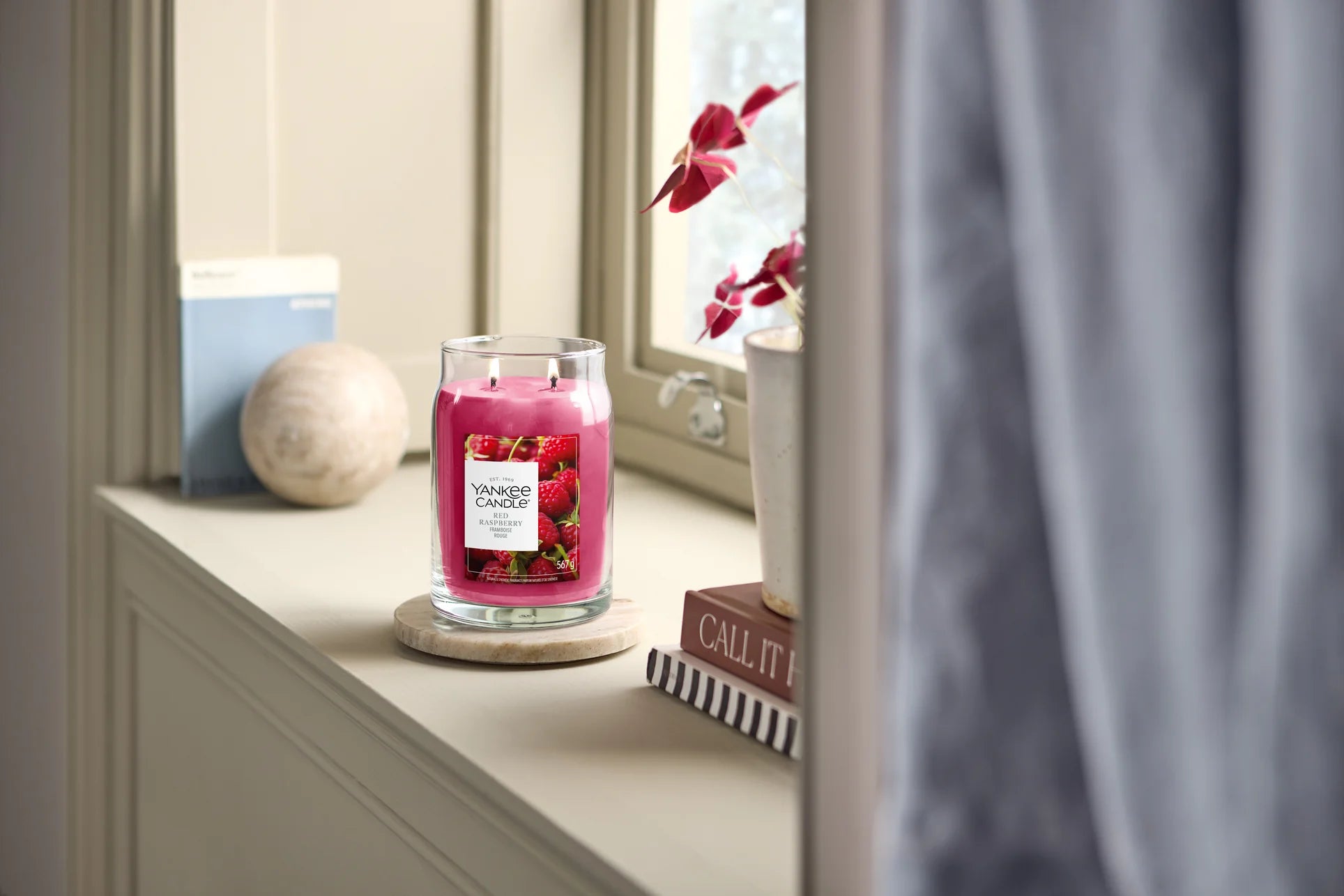 Yankee Candle - Red Raspberry - Medium Jar