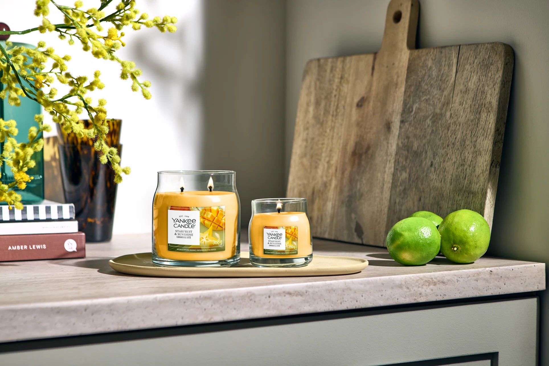 Yankee Candle - Starfruit & Sunshine - Medium Jar